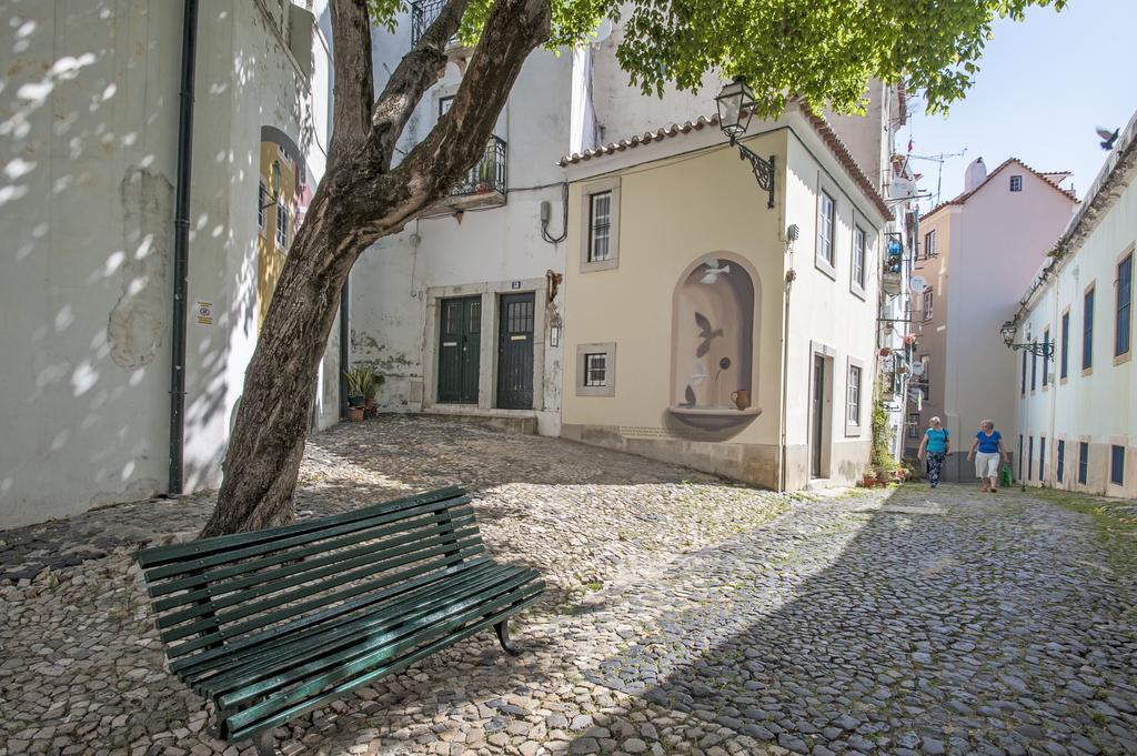 Stay Local In Alfama! Deolinda Central Home, Amazing View Lisboa Eksteriør billede